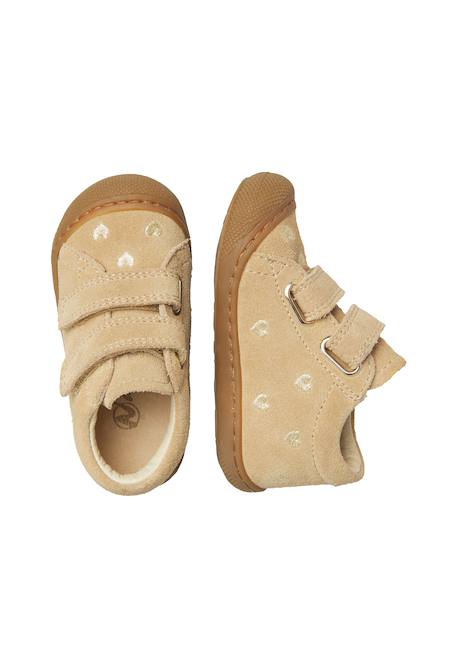 Chaussures premiers pas bébé fille en daim cocoon à scratch, broderies cœurs Rose-violet+Sable-cognac 9 - vertbaudet enfant 