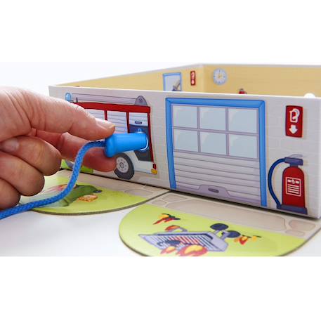 Mes premiers jeux théo le pompier Jaune 5 - vertbaudet enfant 