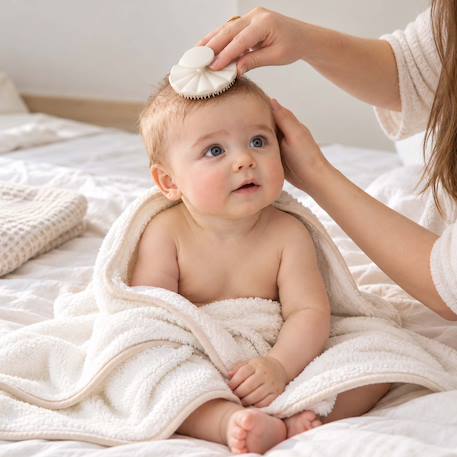 Brosse de massage cuir chevelu bébé en silicone dune Écru 2 - vertbaudet enfant 