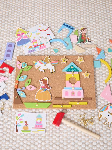 Jeu de clouage en bois avec liège Chantier+Ferme+Monde des fées+Monde des licornes 19 - vertbaudet enfant 