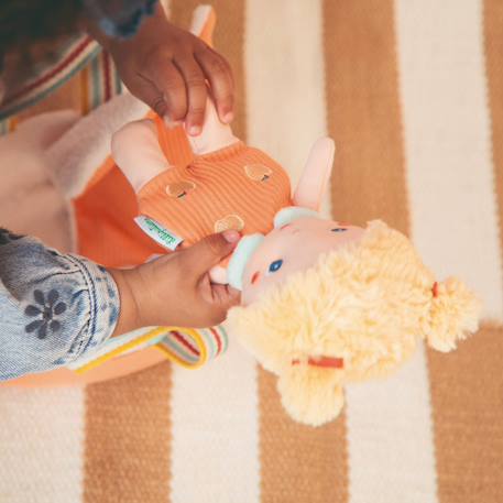 Poupée 21 cm et son couffin mela Rose saumon 5 - vertbaudet enfant 