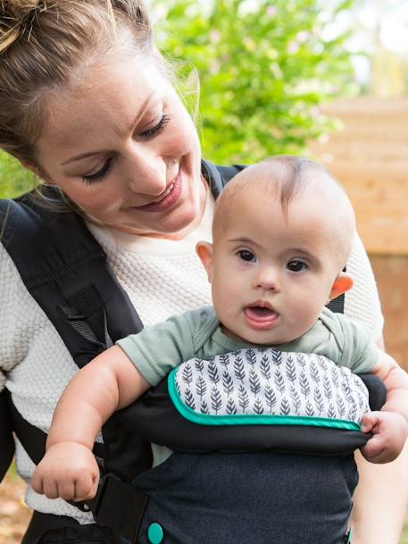 Porte-bébé avec bavoir lavable Flip 4 en 1 noir 6 - vertbaudet enfant 