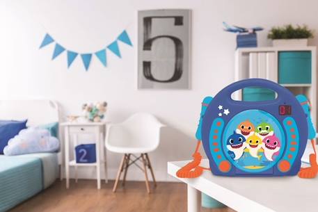 Lecteur CD Karaoké Enfant - LEXIBOOK - Baby Shark - 2 Microphones - Affichage LED des Pistes BLEU 4 - vertbaudet enfant 