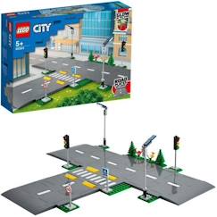 Jouet-Jeux d'imagination-LEGO® City 60304 Intersection à assembler, Jeu construction ville avec panneaux et routes à imbriquer pour garçon ou fille