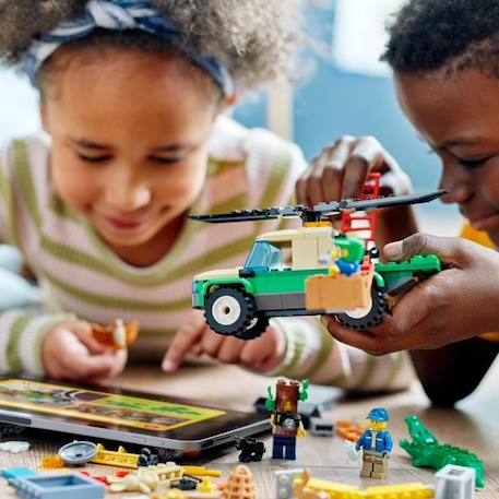 LEGO® City 60353 Missions de Sauvetage des Animaux Sauvages, Jouet de Construction Interactif VERT 5 - vertbaudet enfant 