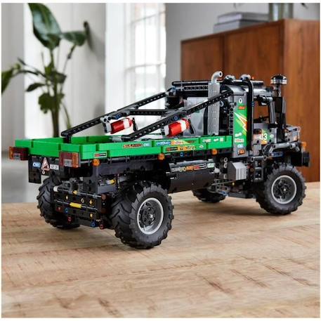 LEGO® Technic Le Camion d’Essai 4x4 Mercedes-Benz Zetros 42129 - Contrôle via Application NOIR 3 - vertbaudet enfant 