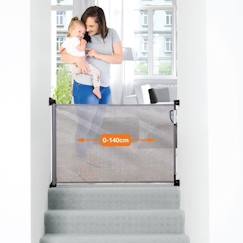 Puériculture-DREAMBABY® Barrière de sécurité rétractable - A visser - Ouverture à double sens - Cadre jusqu'à 140 cm -2 kits montage inclus-