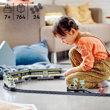 LEGO City Le Train de Voyageurs Express - Jouet de Train Télécommandé - Phares Fonctionnels - Enfants 7 Ans BLEU 5 - vertbaudet enfant 