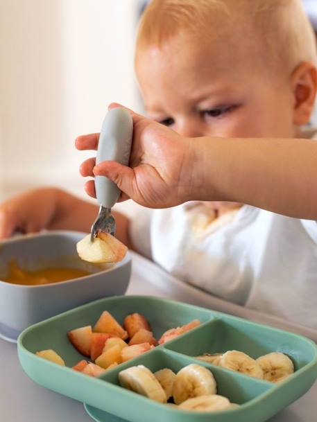 Lot de 2 pré-couverts d'apprentissage 2e âge en inox et silicone beige imprimé+Sage green+Velvet grey 11 - vertbaudet enfant 