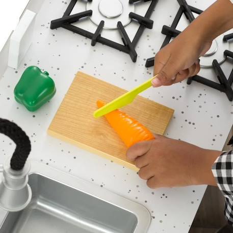 KidKraft - Cuisine en bois pour enfant Petits Chefs avec four et mini planche à découper inclus BLANC 3 - vertbaudet enfant 