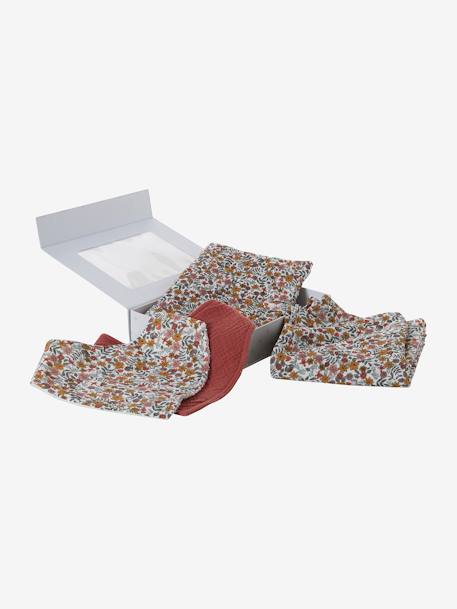 Coffret cadeau naissance 4 pièces : 2 bavoirs + 1 lange + 1 protège-carnet lot rose+multicolore 1 - vertbaudet enfant 