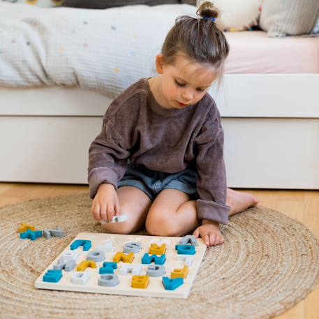 Puzzle alphabet caspar en bois Moutarde+Rose pâle 2 - vertbaudet enfant 