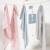 Lot 2 serviettes d'allaitement en coton bio lil planet Bleu clair+Gris argenté+Rose pastel+Vert givré 14 - vertbaudet enfant 