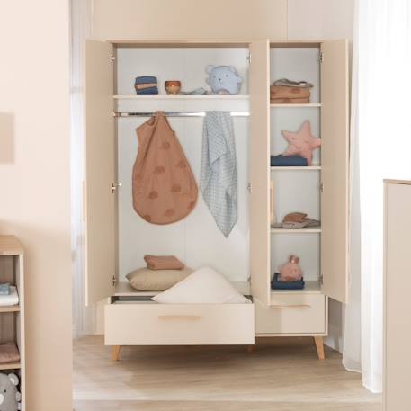 Armoire bébé 3 portes et 2 tiroirs à fermeture douce jil Cashmere / décor châtaignier 2 - vertbaudet enfant 