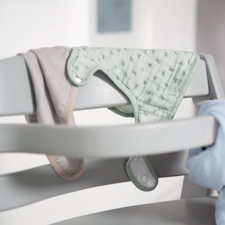 Lot de 3 bavoirs ajustables en coton bio lil planet Bleu clair et gris argenté+Rose pastel et gris argenté+Vert givré et gris argenté 16 - vertbaudet enfant 