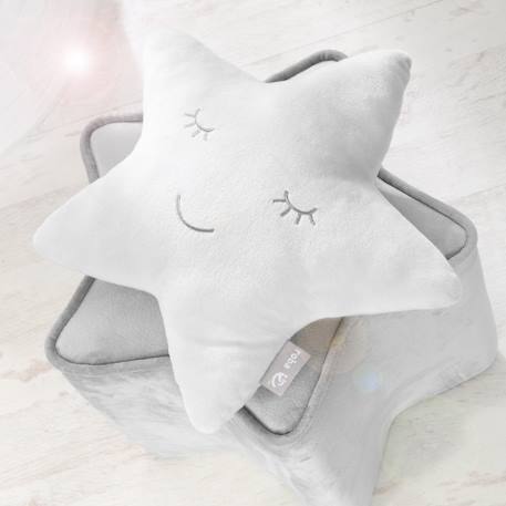 Coussin décoratif étoile pour chambre d'enfant roba style Bleu clair+Gris argenté+Rose pastel+Vert givré 8 - vertbaudet enfant 