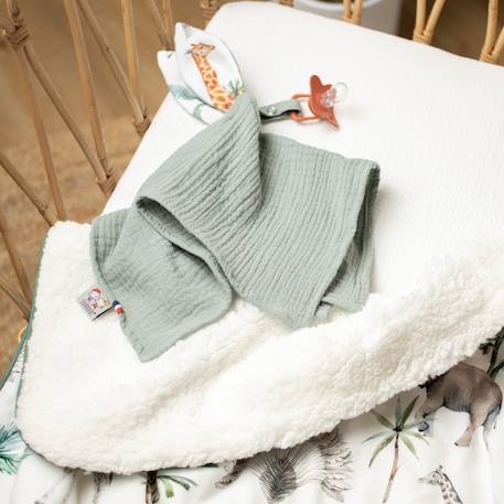 Doudou lapin attache tétine en gaze de coton safari Blanc+Vert de gris 7 - vertbaudet enfant 