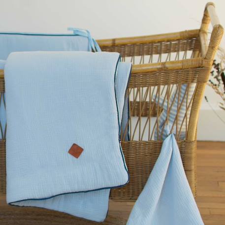 Couverture en gaze de coton jeanne Beige+Blanc+Blanc à pois or+Bleu+Camel+Écru+Gris clair+Terracotta+Vert de gris+Vieux rose 22 - vertbaudet enfant 
