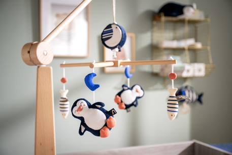 Mobile musical en bois avec jouets pingouin - baby sailor Bleu 2 - vertbaudet enfant 