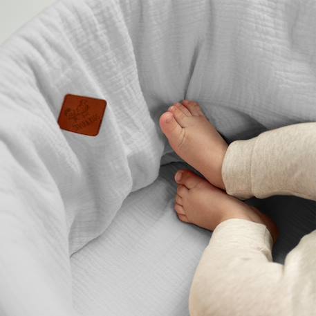 Drap housse couffin ovale en gaze de coton jeanne Beige+Blanc+Blanc à pois or+Bleu+Camel+Écru+Gris clair+Ivoire+Rose+Terracotta+Vert de gris 29 - vertbaudet enfant 