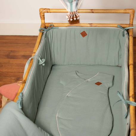 Tour de lit universel en gaze de coton jeanne Beige+Blanc+Blanc à pois or+Bleu+Camel+Écru+Gris clair+Rose+Terracotta+Vert de gris 3 - vertbaudet enfant 