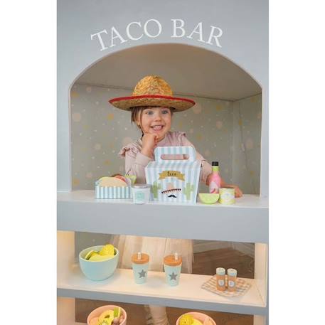 B. toys Jeu d'Imitation pour préparer des Tacos avec Accessoires | Comprend 22 pièces au total avec coquilles, garnitures, mortier, pilon, porte-taco et rangement à tiroir, 3 ans et B. toys Jeu d'Imitation pour préparer des Tacos avec Accessoires | Comprend 22 pièces au total avec coquilles, garnitures, mortier, pilon, porte-taco et rangement à tiroir, 3 ans et