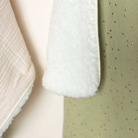 Couverture en gaze de coton et sherpa jeanne Beige+Blanc à pois or+Bleu+Camel+Camel à pois or+Écru+Gris+Rose+Terracotta+Vert à pois or+Vert de gris 45 - vertbaudet enfant 