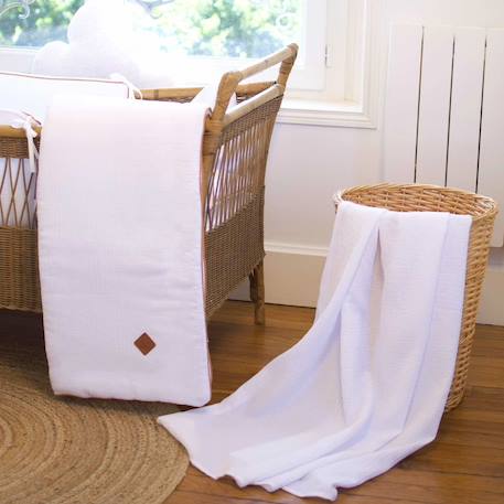 Couverture en gaze de coton jeanne Beige+Blanc+Blanc à pois or+Bleu+Camel+Écru+Gris clair+Terracotta+Vert de gris+Vieux rose 29 - vertbaudet enfant 