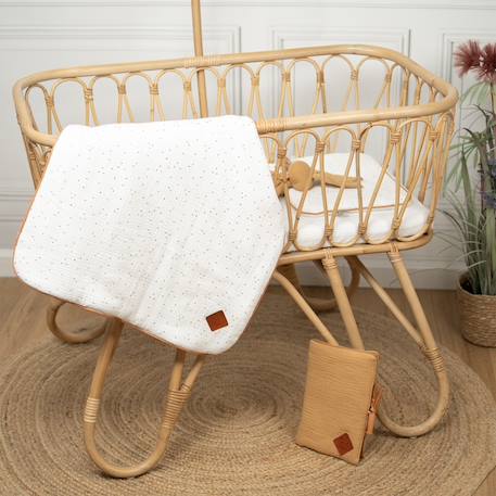 Set berceau couverture et coussin en gaze de coton jeanne Beige+Blanc+Blanc à pois or+Camel+Écru+Gris clair+Rose+Terracotta+Vert de gris 11 - vertbaudet enfant 