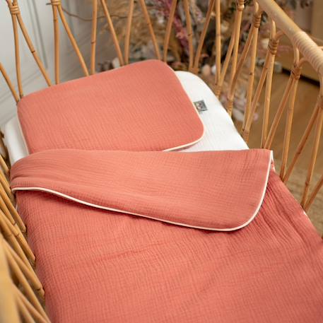 Set berceau couverture et coussin en gaze de coton jeanne Beige+Blanc+Blanc à pois or+Camel+Écru+Gris clair+Rose+Terracotta+Vert de gris 36 - vertbaudet enfant 