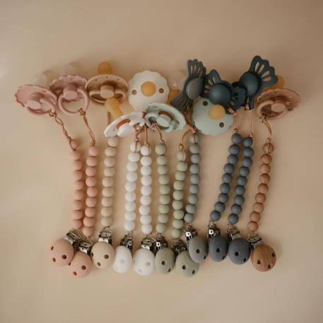 Attache sucette en silicone Beige foncé+Beige, écru+Bleu+Bois+Ecru+Jaune+Pierre+Rose+Thym séché+Vert d'eau 23 - vertbaudet enfant 