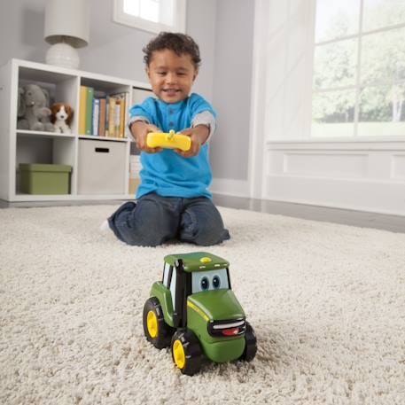 Johnny le tracteur radiocommandé dès 18 mois Vert 4 - vertbaudet enfant 