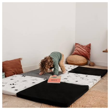 Tapis de motricité xl évolutif 5 en 1 Lapins+Modèle black and white 10 - vertbaudet enfant 