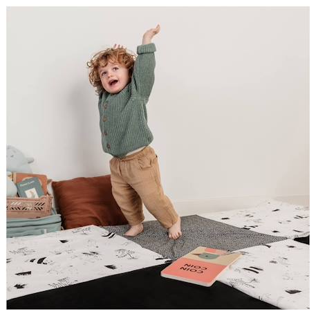 Tapis de motricité xl évolutif 5 en 1 Lapins+Modèle black and white 9 - vertbaudet enfant 