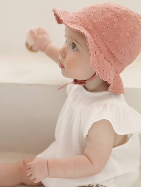 Chapeau en broderie anglaise bébé fille écru+vert sauge+vieux rose 10 - vertbaudet enfant 