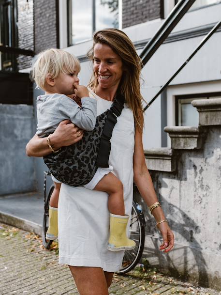 Porte-bébé et enfant 9 mois - 4 ans gris imprimé+marron imprimé+noir imprimé 1 - vertbaudet enfant 