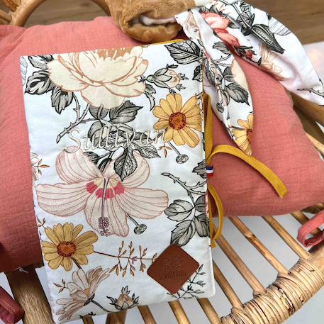 Protège carnet de santé bébé en coton néo vintage Néo vintage imprimé floral, beige, blanc 2 - vertbaudet enfant 