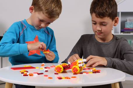 Tube construction voiture 200 pcs Bonbon+Eau+Feu+Super héros 11 - vertbaudet enfant 