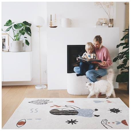 Tapis chambre enfant love by marta abad blay Right 3 - vertbaudet enfant 