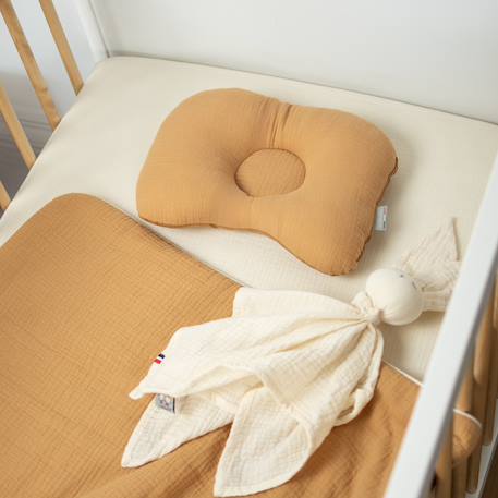 Coussin cale-tête ergonomique en gaze de coton jeanne Beige+Blanc+Bleu+Camel+Écru+Rose+Terracotta+Vert de gris 14 - vertbaudet enfant 