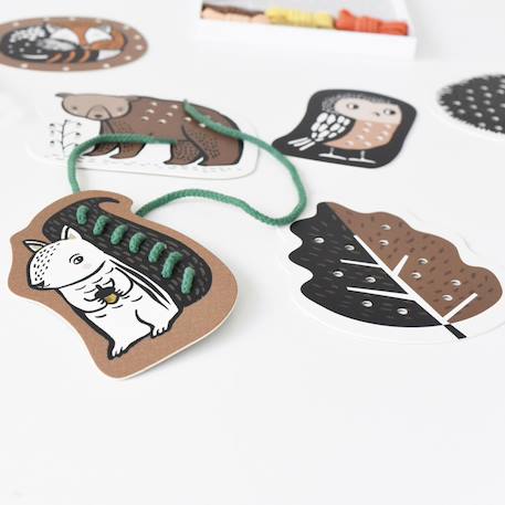Cartes de laçage - animaux des bois Multi-coloured 3 - vertbaudet enfant 