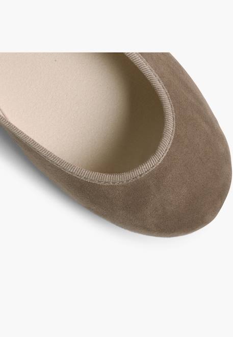 Ballerines pour fille et femme avec rubans en satin et bride Beige+Bleu de france+Bleu marine+Bleu pastel+Gris foncé+Gris perle+Olive verte+Rose claire+Sable+Taupe+Vert pastel 56 - vertbaudet enfant 