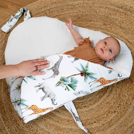 Couverture d'emmaillotage évolutive en gaze de coton jeanne Beige+Blanc+Blanc à pois or+Bleu+Camel+Camel à pois or+Écru+Terracotta+Vert de gris 30 - vertbaudet enfant 