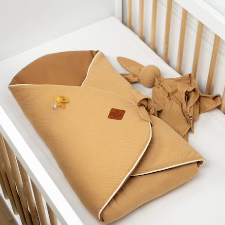 Couverture d'emmaillotage évolutive en gaze de coton jeanne Beige+Blanc+Blanc à pois or+Bleu+Camel+Camel à pois or+Écru+Terracotta+Vert de gris 26 - vertbaudet enfant 