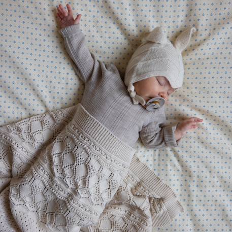 Couverture bébé en tricot pointelle off white (100 x 80 cm) Blanc 5 - vertbaudet enfant 