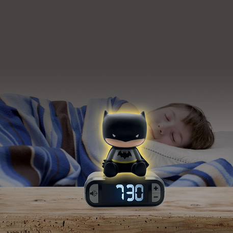 Réveil avec veilleuse batman en 3d MULTICOLORE 6 - vertbaudet enfant 