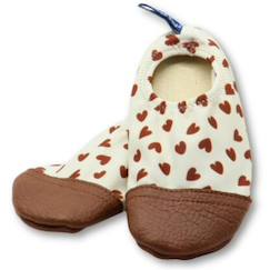 Chaussures-Chaussons tout-terrain les petits cœurs (pointures 24-26)