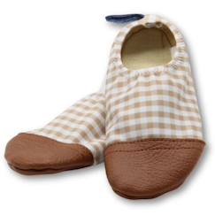 Chaussures-Chaussons tout-terrain les petits cœurs (pointures 24-26)