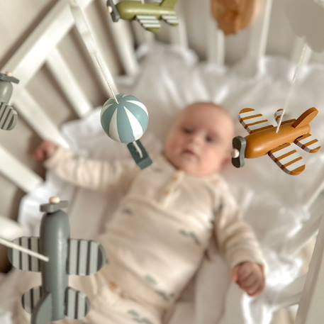 Mobile en bois Avions & montgolfière 5 - vertbaudet enfant 