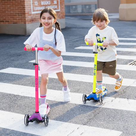 Trottinette enfant maxi micro deluxe pliable néon  led Orange+Rose+Vert 4 - vertbaudet enfant 